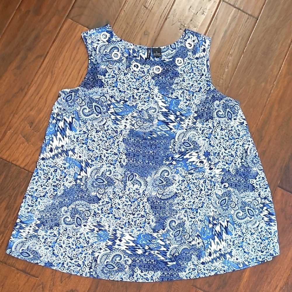 New Directions Blue & White Paisley Sleeveless Top size 1X